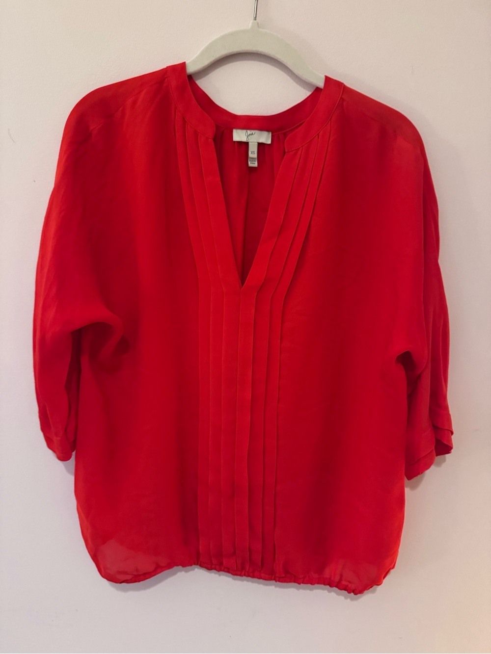 JOIE Womens XS Red Silk Pintuck Split Neck Blouson Blouse Top 3/4 Sleeve